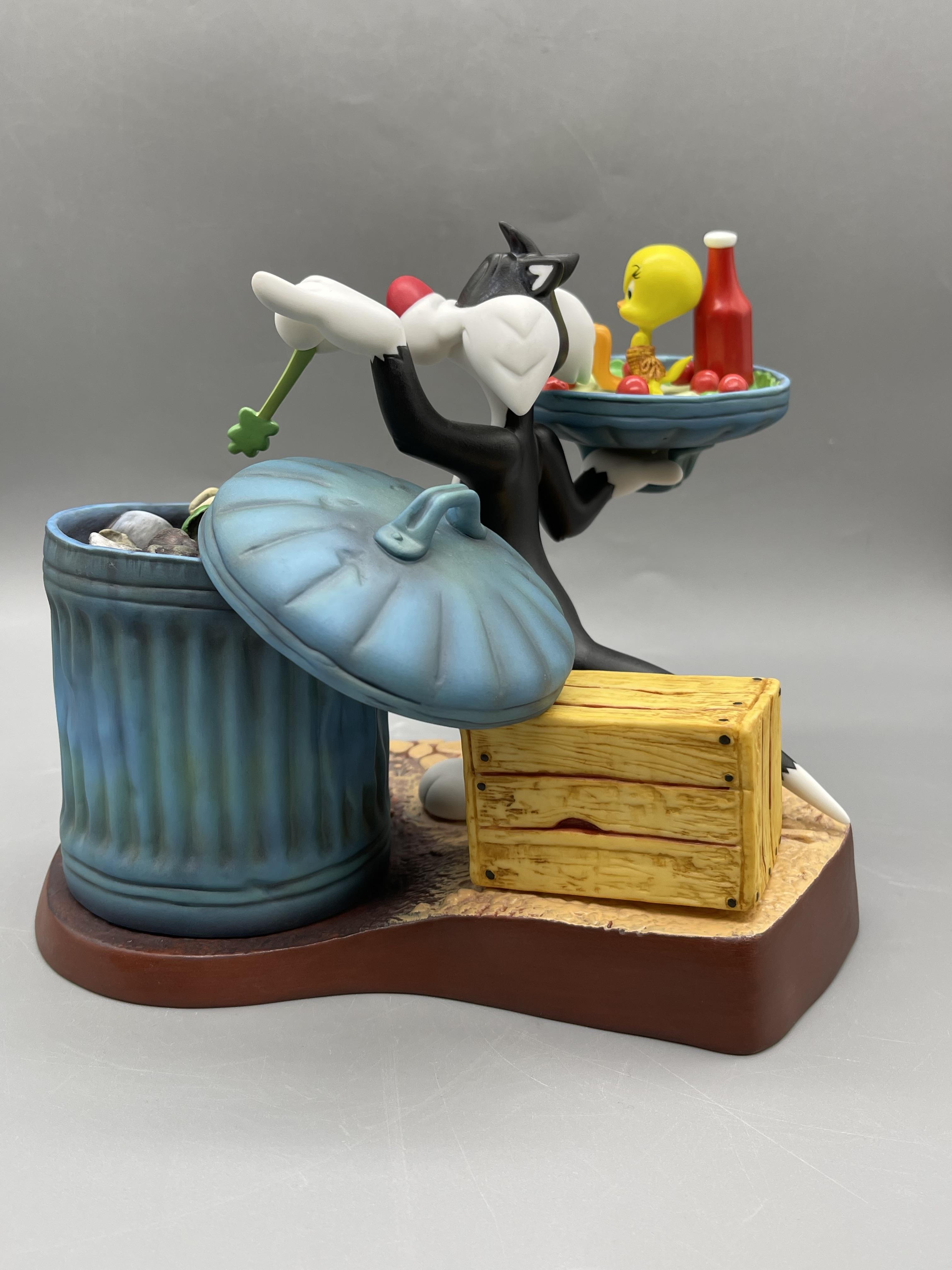 Boxed Wedgewood - Looney Tunes - Sylvester's Buffe - Image 6 of 18