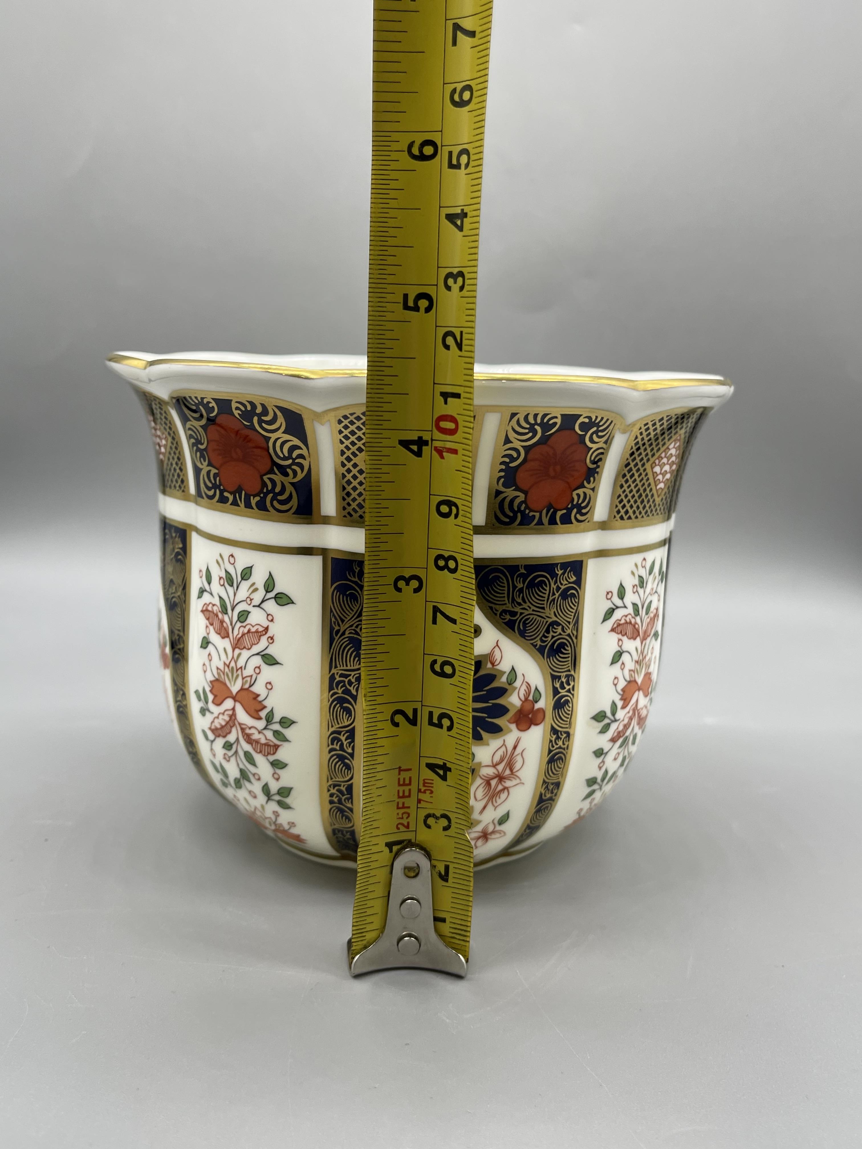 Boxed Royal Crown Derby - Old Imari Gardenia Plant - Image 8 of 11