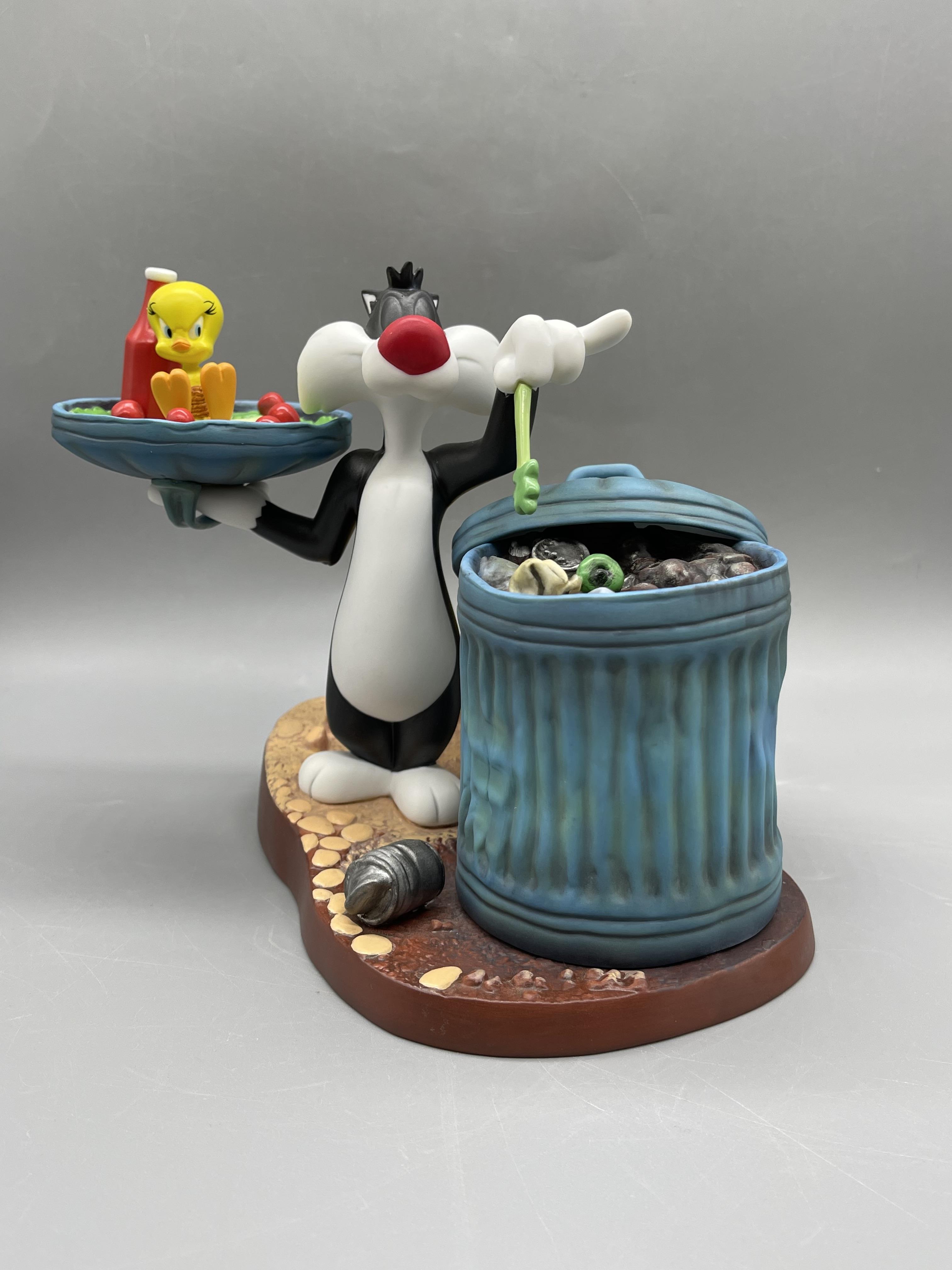 Boxed Wedgewood - Looney Tunes - Sylvester's Buffe - Image 3 of 18