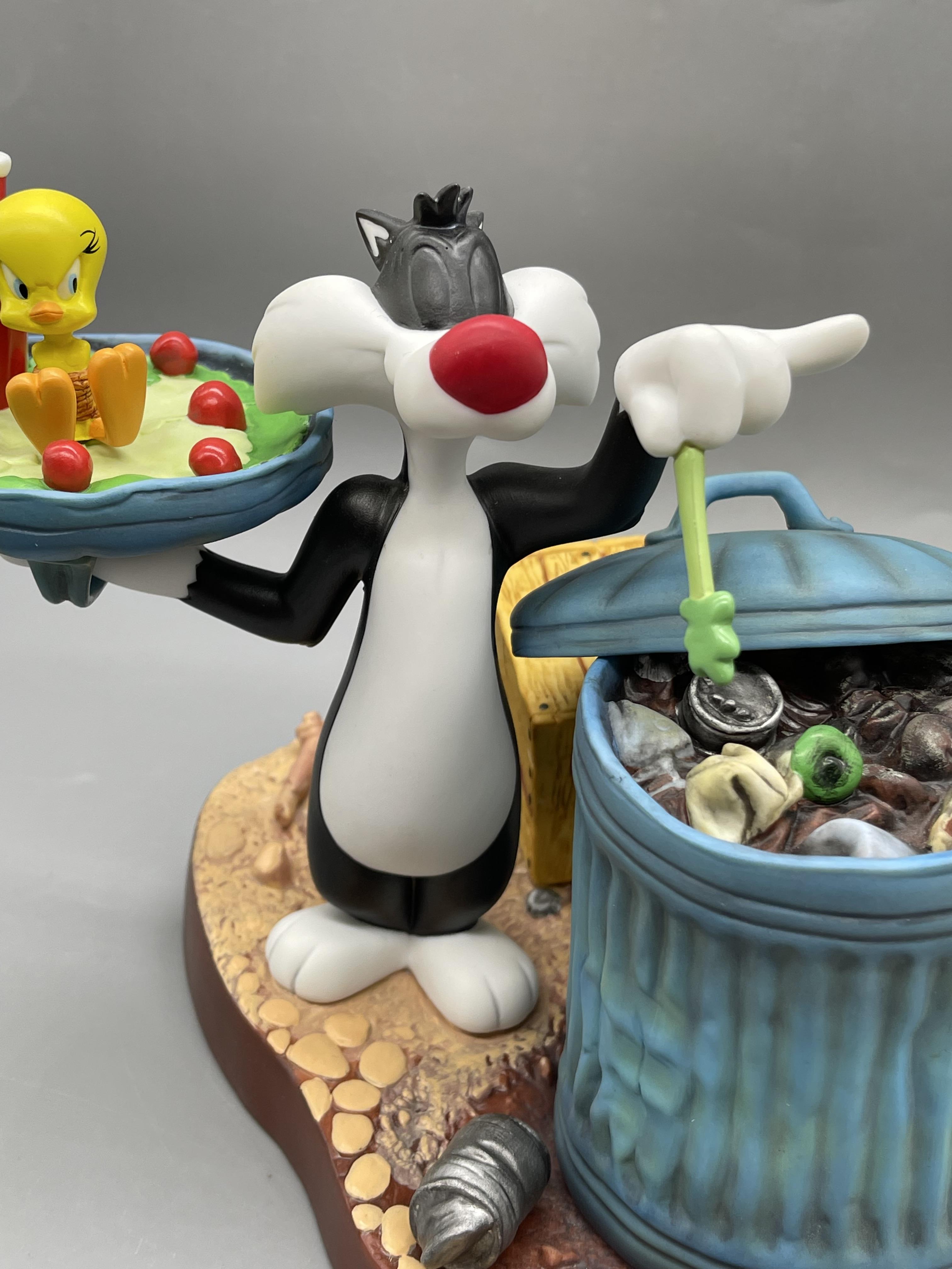 Boxed Wedgewood - Looney Tunes - Sylvester's Buffe - Image 14 of 18