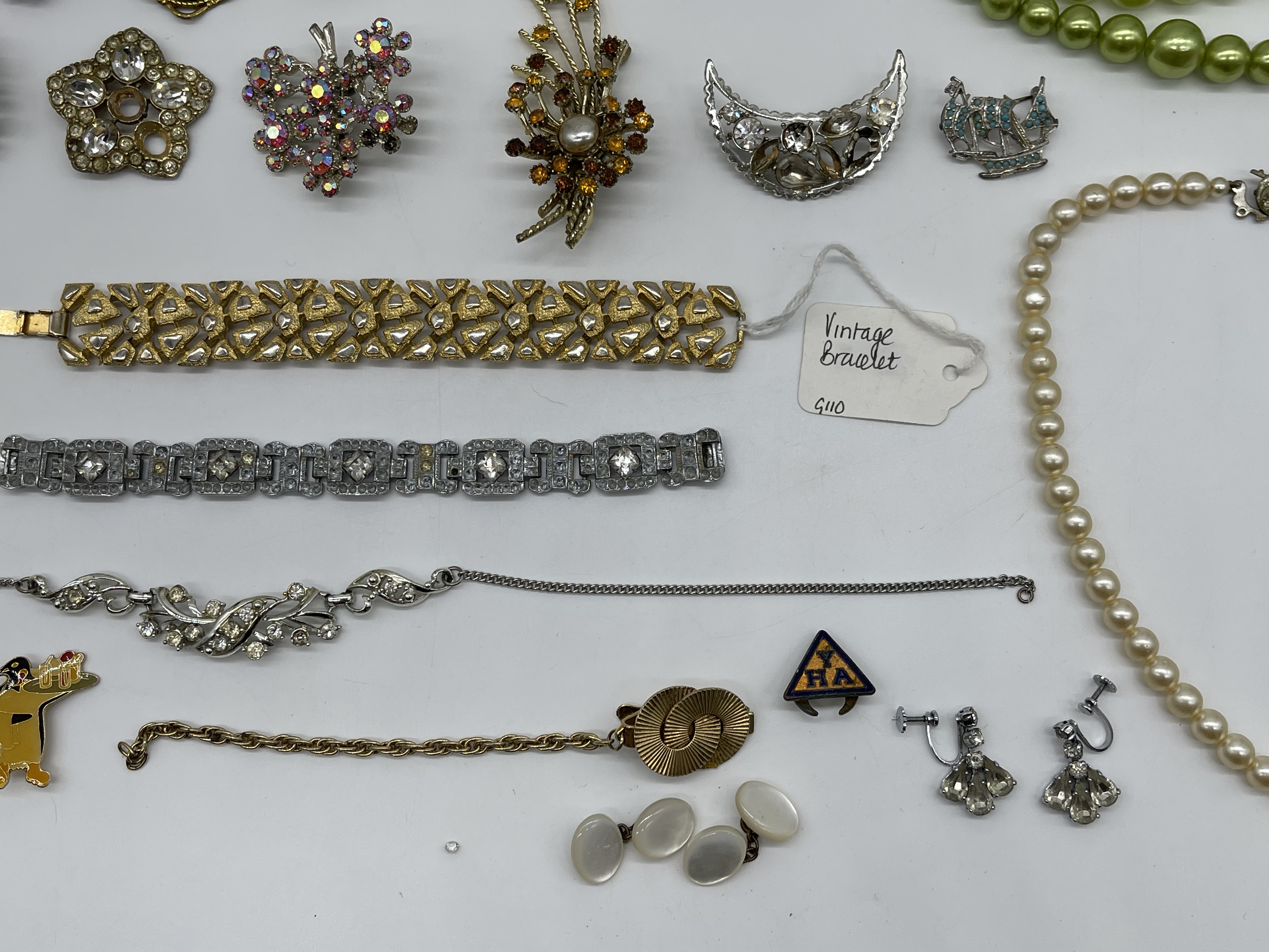 Quantity of Dress Jewellery to include necklaces, - Image 7 of 11