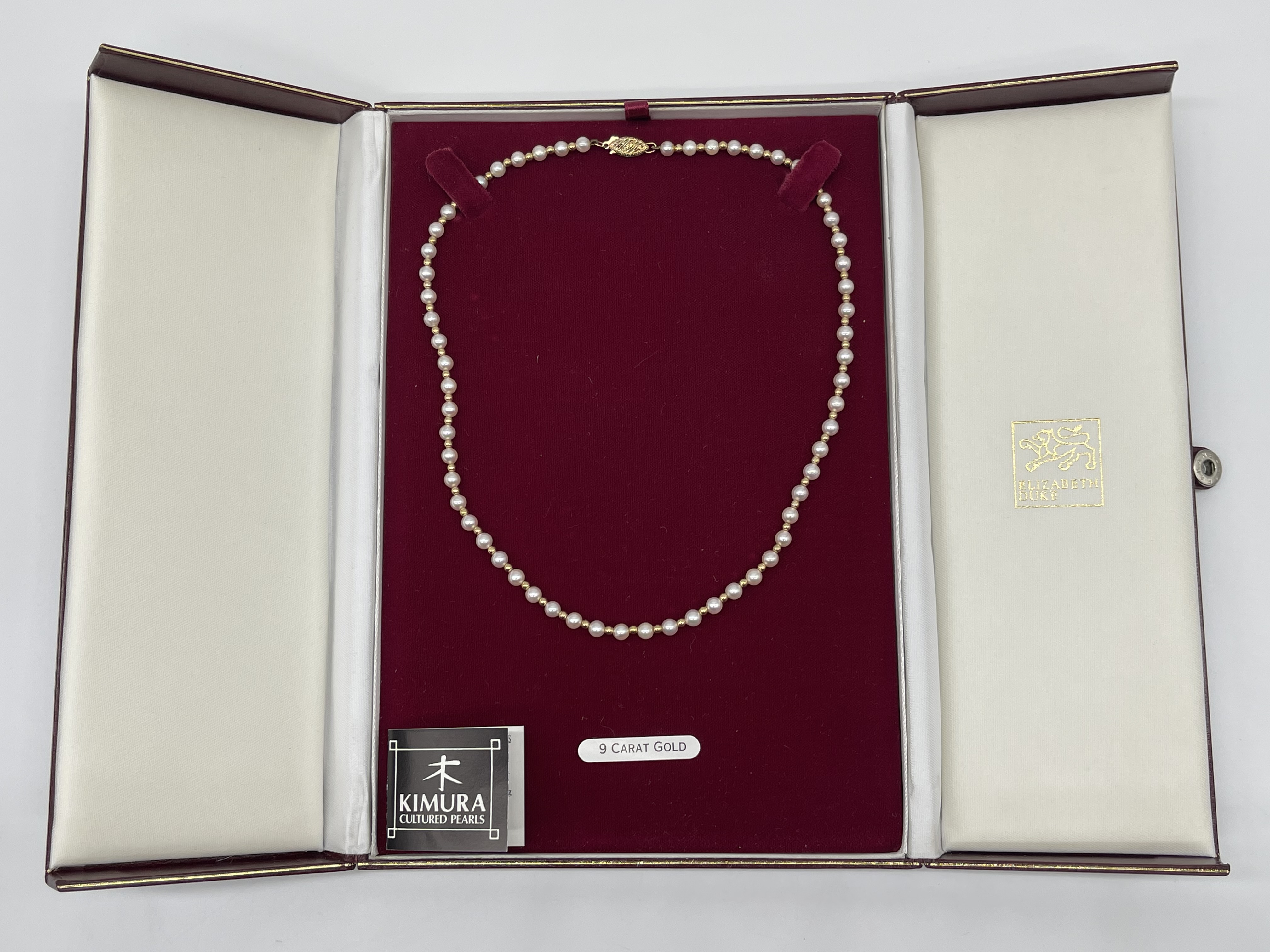 Cultured Pearl Necklace with 9ct Gold Clasp and 9c - Image 6 of 6