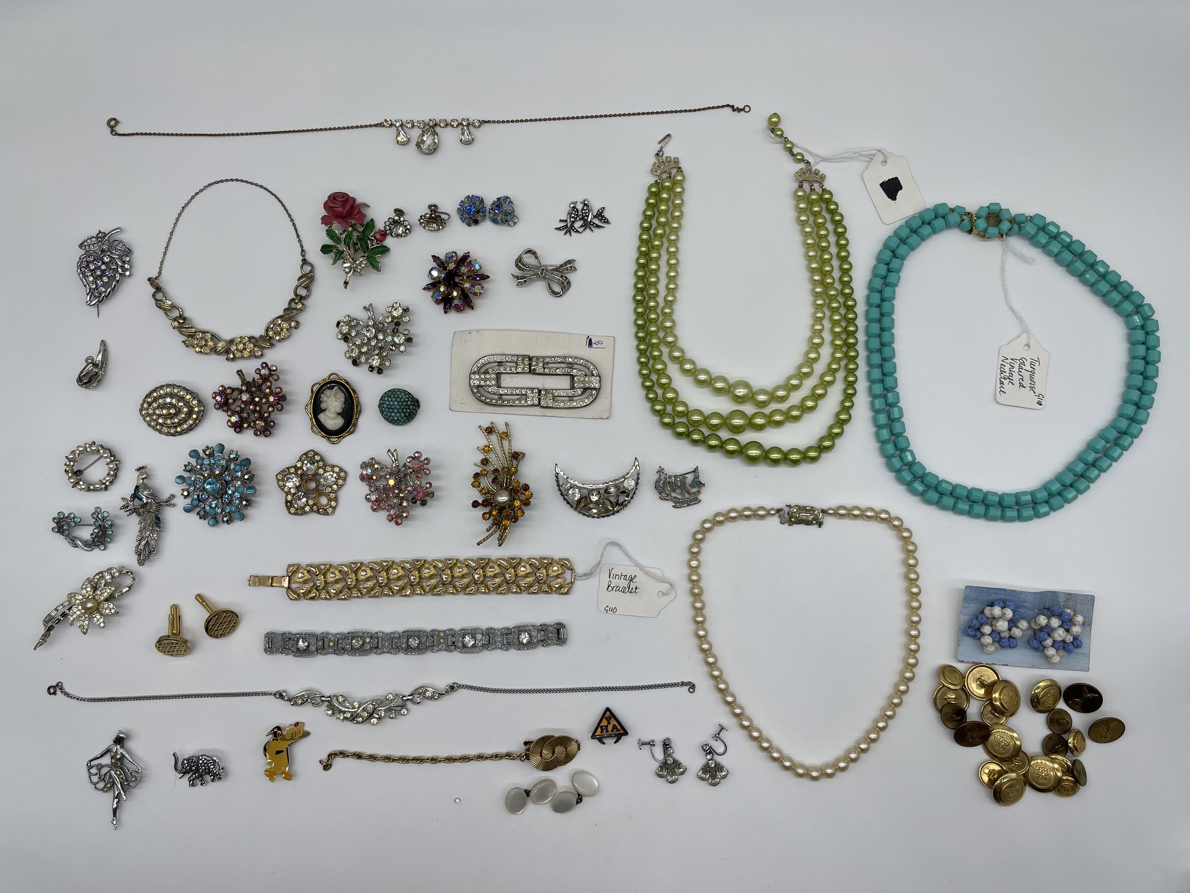 Quantity of Dress Jewellery to include necklaces, - Image 11 of 11