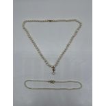 Cultured Pearl Necklace with 9ct Gold Clasp and 9c