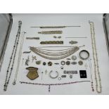 Collection of Dress Jewellery to include 9ct Gold