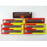 A mixed group of HORNBY OO gauge Mark 1 coaches in BR liveries - VG in G/VG boxes (7)