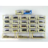 A group of OO scale military vehicle by OXFORD DIECAST - VG/E in G/VG boxes (25)