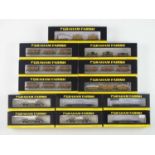 A quantity of GRAHAM FARISH N gauge bogie wagons and triple wagon packs - VG/E in VG boxes (13)