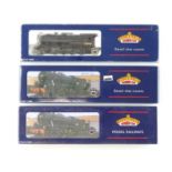 A group of BACHMANN OO gauge WD Austerity steam locomotives comprising examples in LNER and BR black