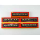 A group of HORNBY OO gauge Pullman cars - E in VG boxes (5)