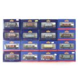 A group of mixed BACHMANN OO gauge wagons of various types - VG/E in G/VG boxes (16)