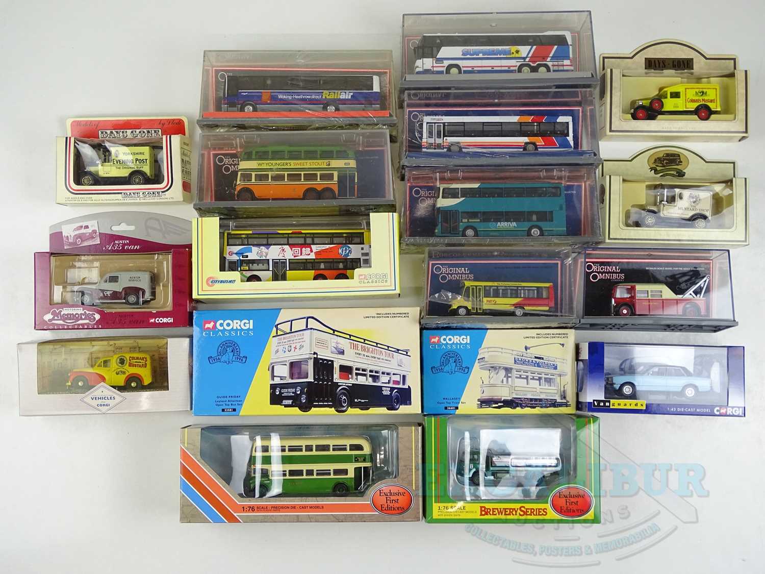 A mixed group of diecast cars, buses and lorries by CORGI, EFE, OOC and others - VG-E in VG boxes (