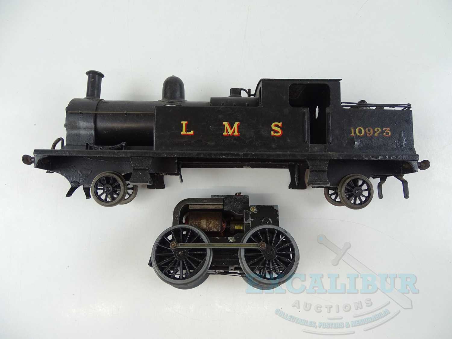 A LEEDS MODEL COMPANY O gauge coarse scale ex-L&Y 2-4-2 steam tank locomotive in LMS black - Image 7 of 8