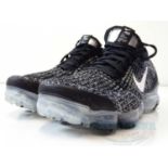 NIKE - Air Vapourmax Flyknit 3 Trainers - Black/White/Metallic silver - UK 7 / US 8 - New / Unused /