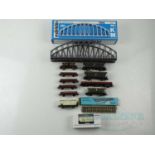 A group of MARKLIN HO gauge rolling stock and accessories - G/VG in G/VG boxes where boxed (13)