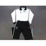 SIMPLY RED - A set of 25 years of Hits Adidas tracksuit for the 2009 Germany tour - Sweater and