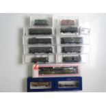 A group of HO gauge German outline DRG rolling stock by FLEISCHMANN, LIMA and LILIPUT - VG in VG