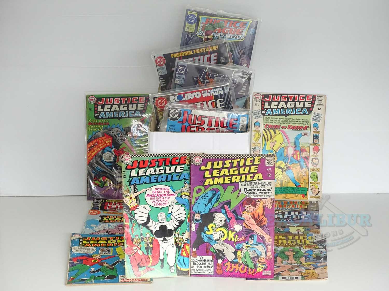 EXCALIBUR DC JUSTICE LEAGUE LUCKY DIP JOB LOT 170+ COMICS - ALL DC JUSTICE LEAGUE Comic Books -