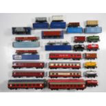 A group of HORNBY DUBLO OO gauge 2 and 3-rail rolling stock, some in boxes - G/VG in G boxes where