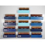 A group of boxed HORNBY DUBLO 3-rail OO gauge passenger coaches, a couple of repro boxes noted - G/