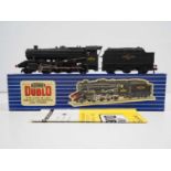 A HORNBY DUBLO LT25 OO gauge 3-rail class 8F steam locomotive in BR black numbered 48158 - VG in G/