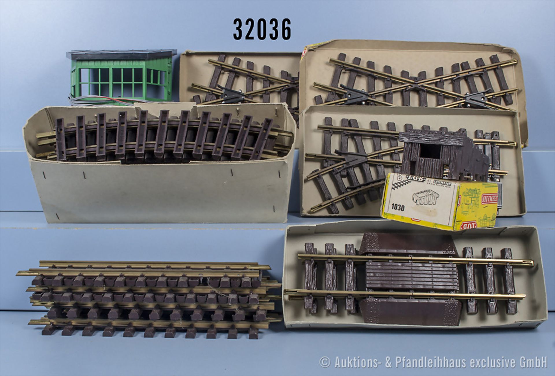 LGB Spur IIm Gleismaterial, dabei gerade und gebogene, Kreuzungen, Bahnübergänge, ...
