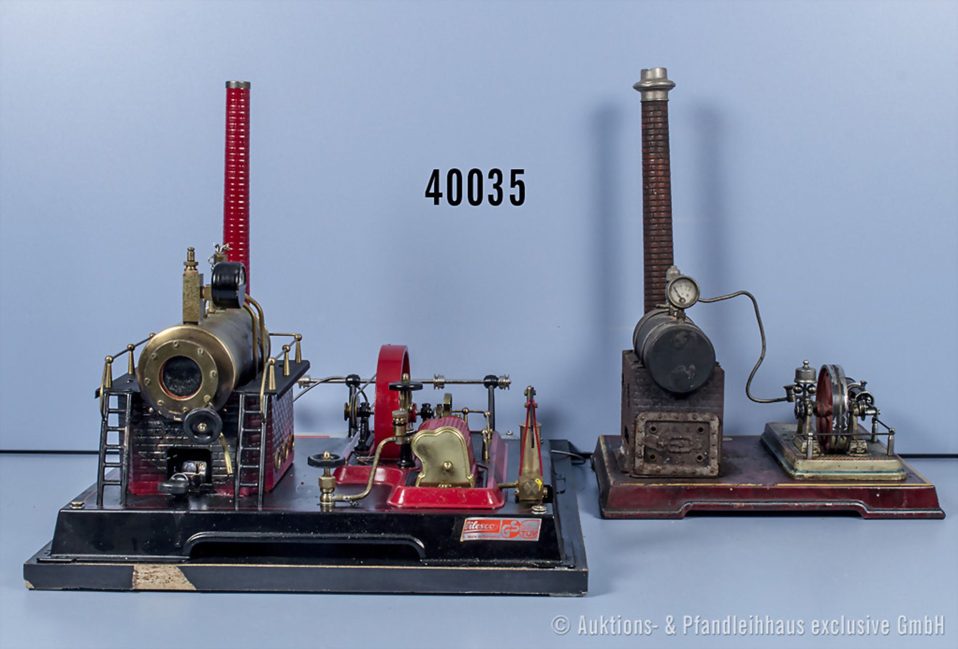 2 Dampfmaschinen, Wilesco und J.P., Maße bis 45x36x35 cm, 1 x auf Holzsockel montiert, ...