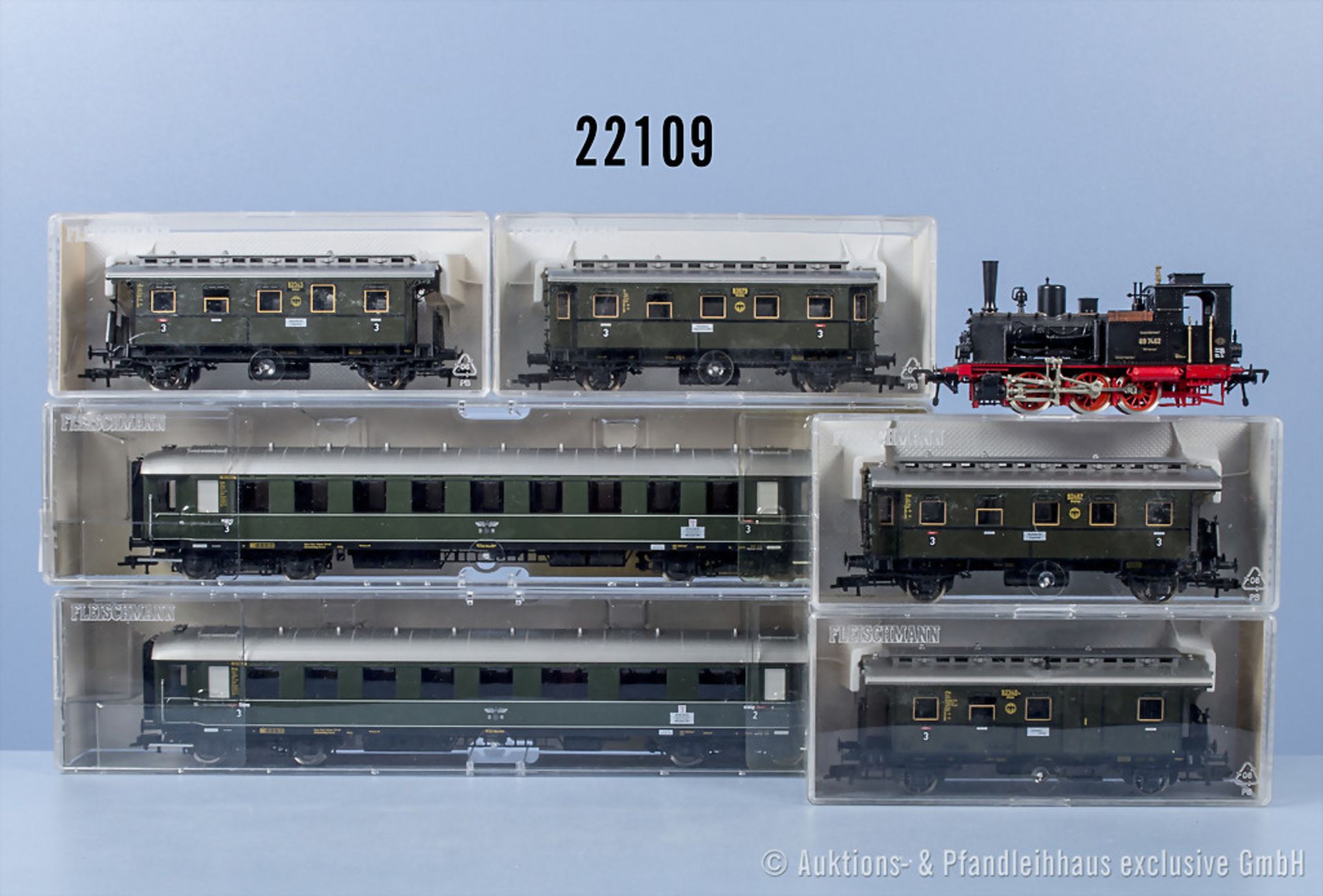 Fleischmann H0, dabei Tenderlok der DRG, BN 89 7426, 2 D-Zug Personenwagen, 3 ...