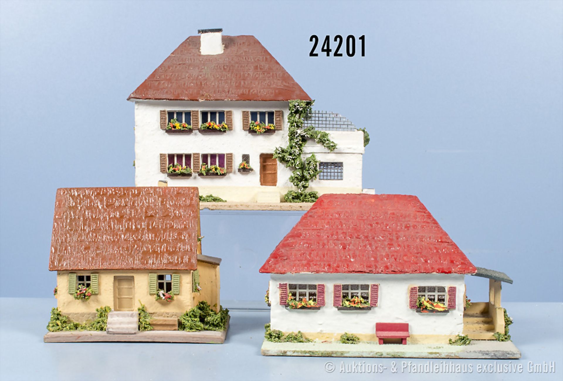 3 RS Modell Gebäude in Holzausführung, dabei 06, 421 und 425 Wohnhäuser, Z ...