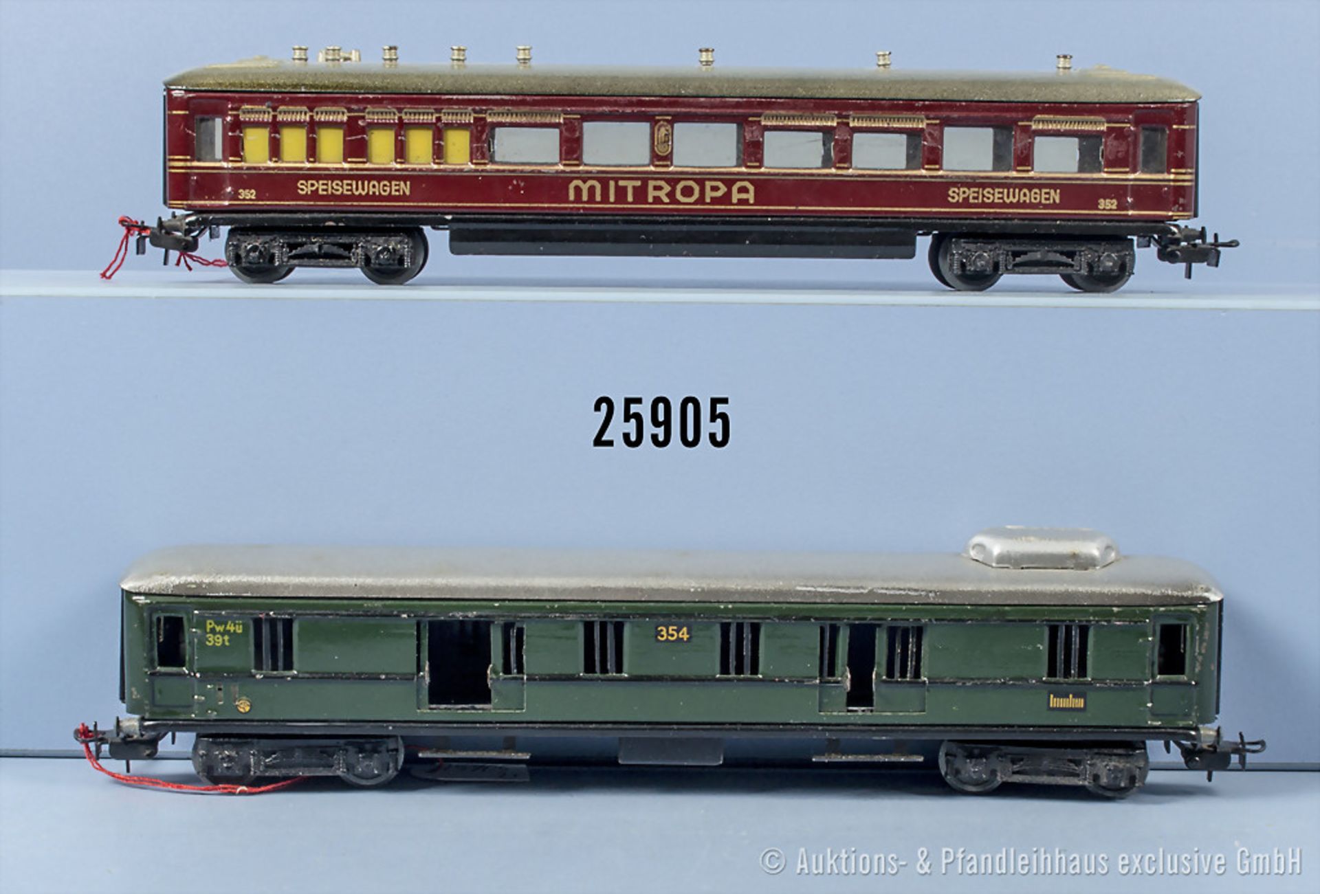 2 Märklin H0 D-Zug Wagen, dabei 352 Mitropa Speisewagen und 354 Gepäckwagen, Z 3, mit ...