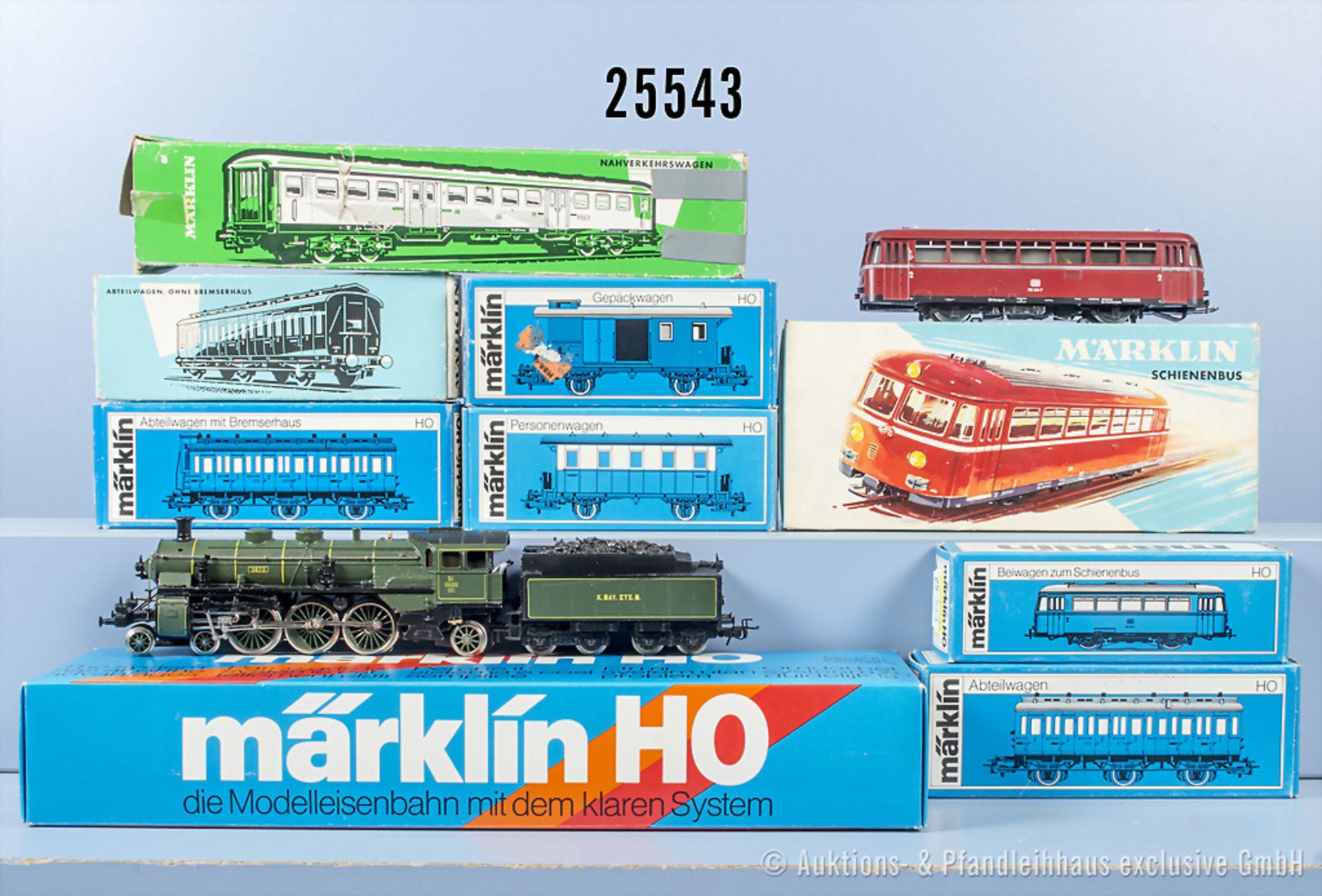 Märklin H0, dabei 3016 Schienenbus der DB, BN 795 299-7, eine Kupplung fehlt, 4018 ...