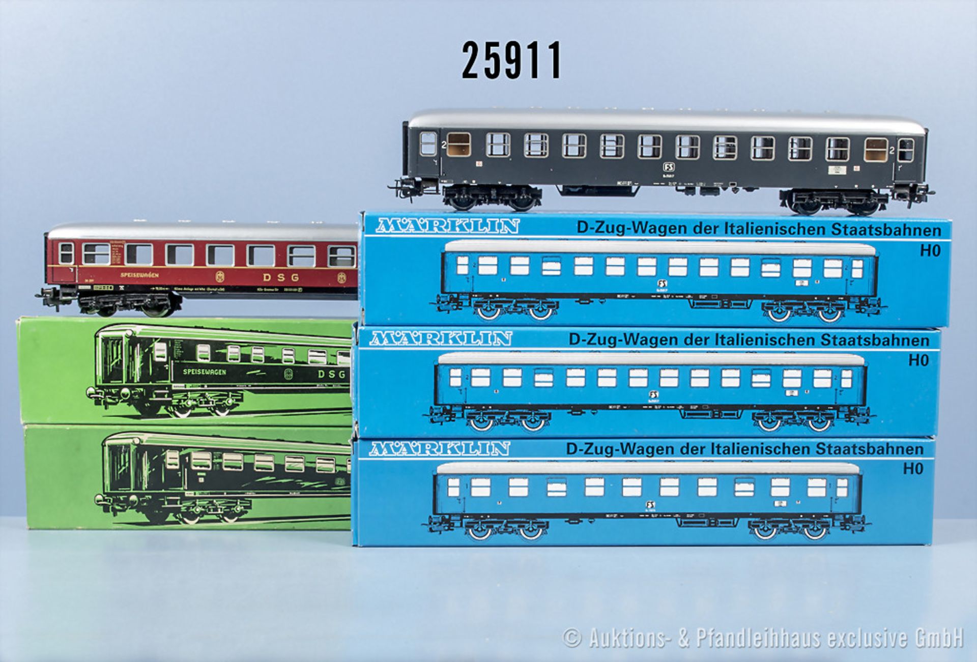 5 Märklin H0 D-Zug Wagen, dabei 4024, 4027, 0766-03 und 2 x 0796-05, Z 0-2, in ...