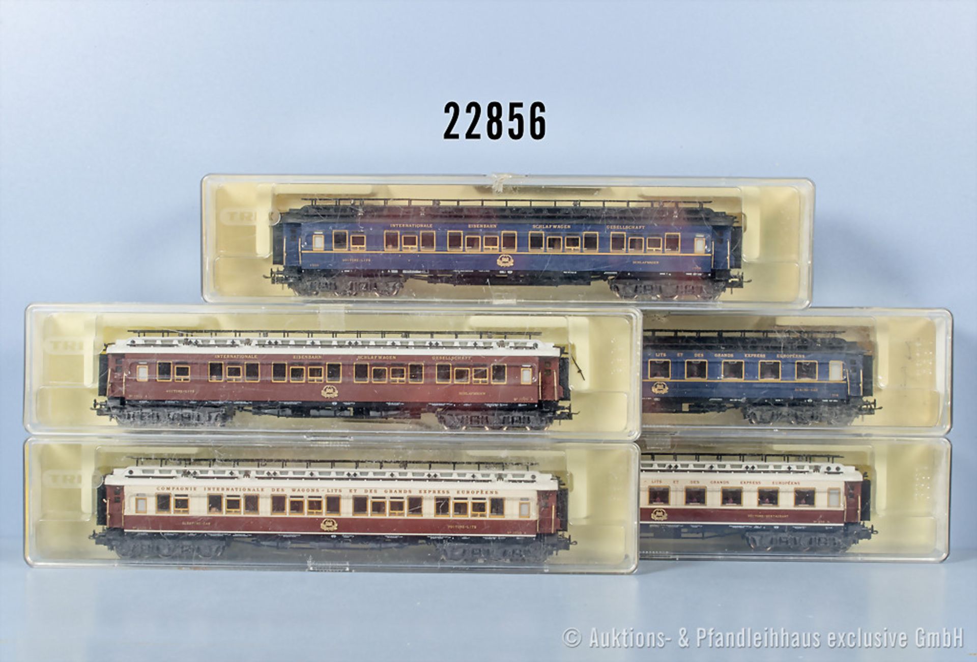 5 Trix international H0 Orient Express Wagen, dabei 2 Speisewagen und 3 Schlafwagen, Z ...