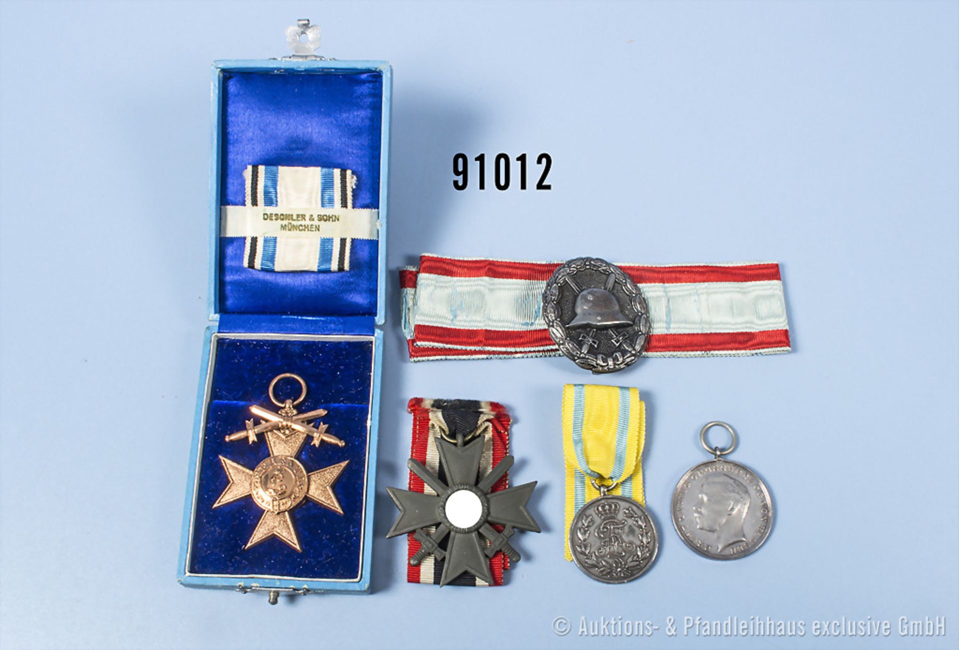 Konv. Hessen-Darmstadt Tapferkeitsmedaille, Sachsen Friedrich-August-Medaille in Silber, ...