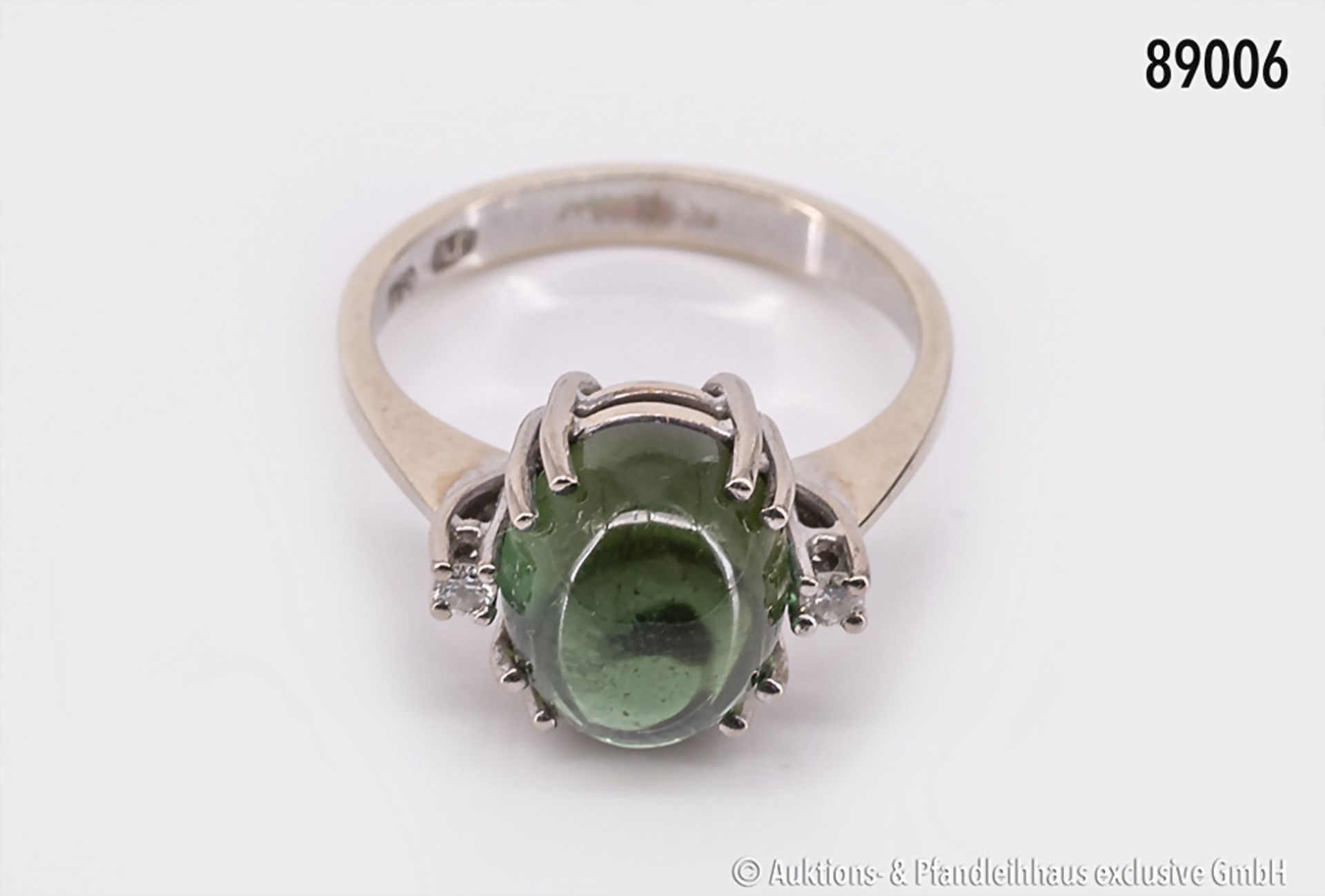 Ring, 750 Weißgold, Krabbenfassung mit einem grünen Stein, vermutlich Turmalin-Cabochon ...