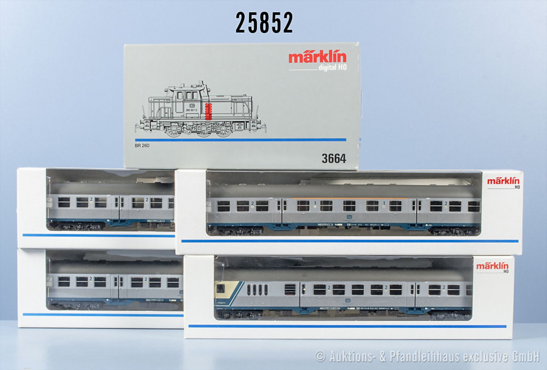 Märklin H0 Nahverkehrszug, dabei digital 3664 Diesellok der DB, BN 260 921-2, 4255, 2 x ...