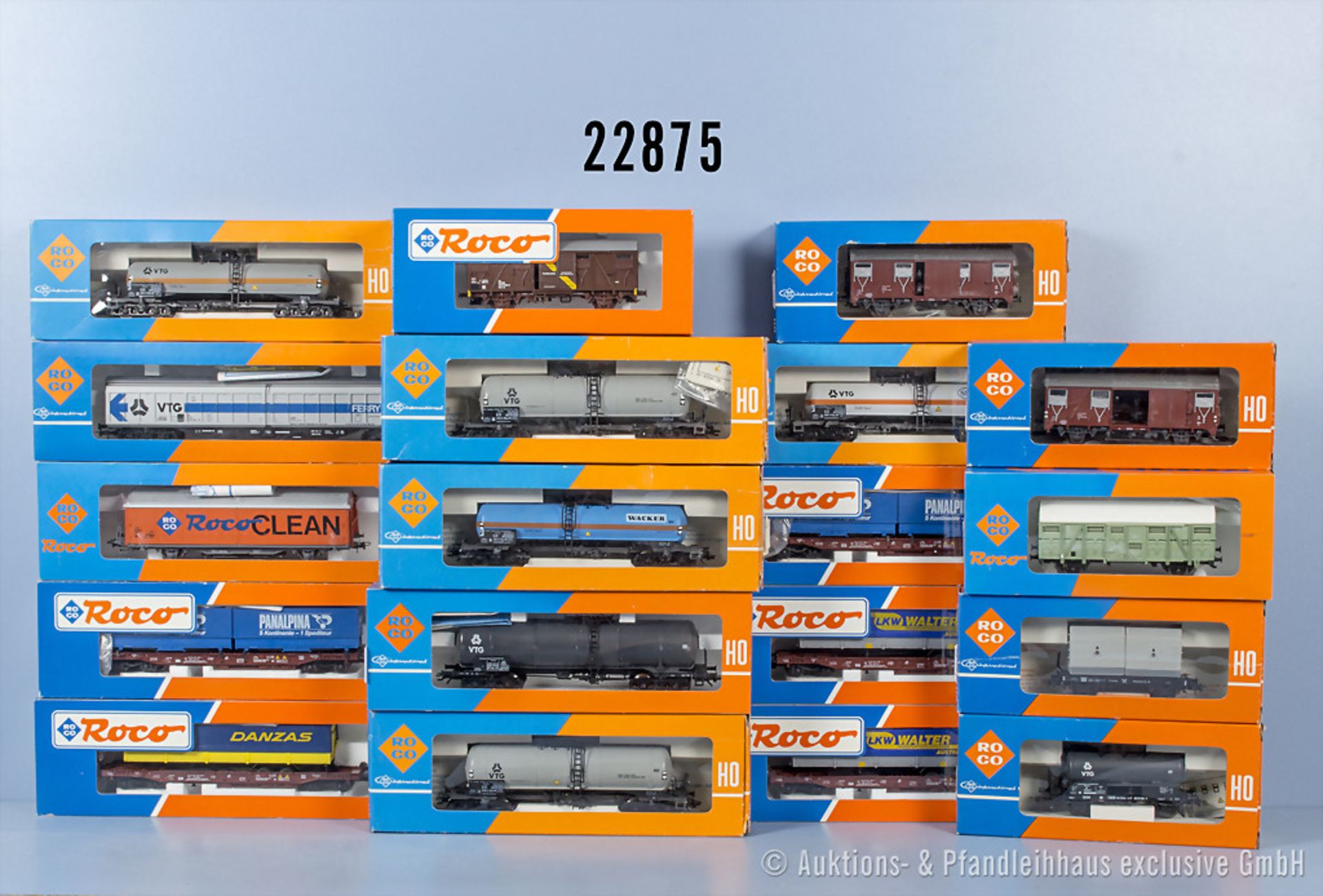 20 Roco H0 Güterwagen, dabei Kesselwagen, Taschenwagen und 1 Gleisreinigungswagen, Z 1, ...