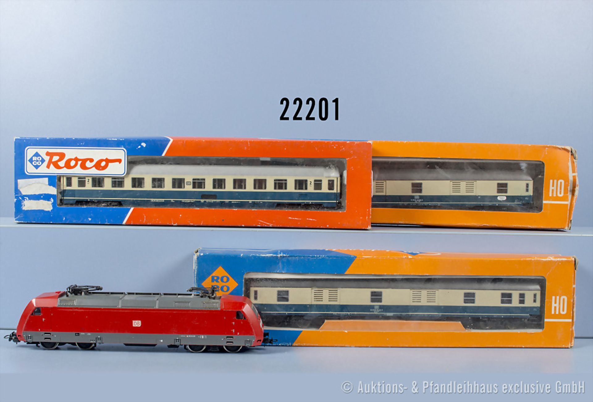 Roco H0 D-Zug, dabei E-Lok der DB, BN 101 004-0, 1 Personenwagen und 2 Gepäckwagen, Z ...