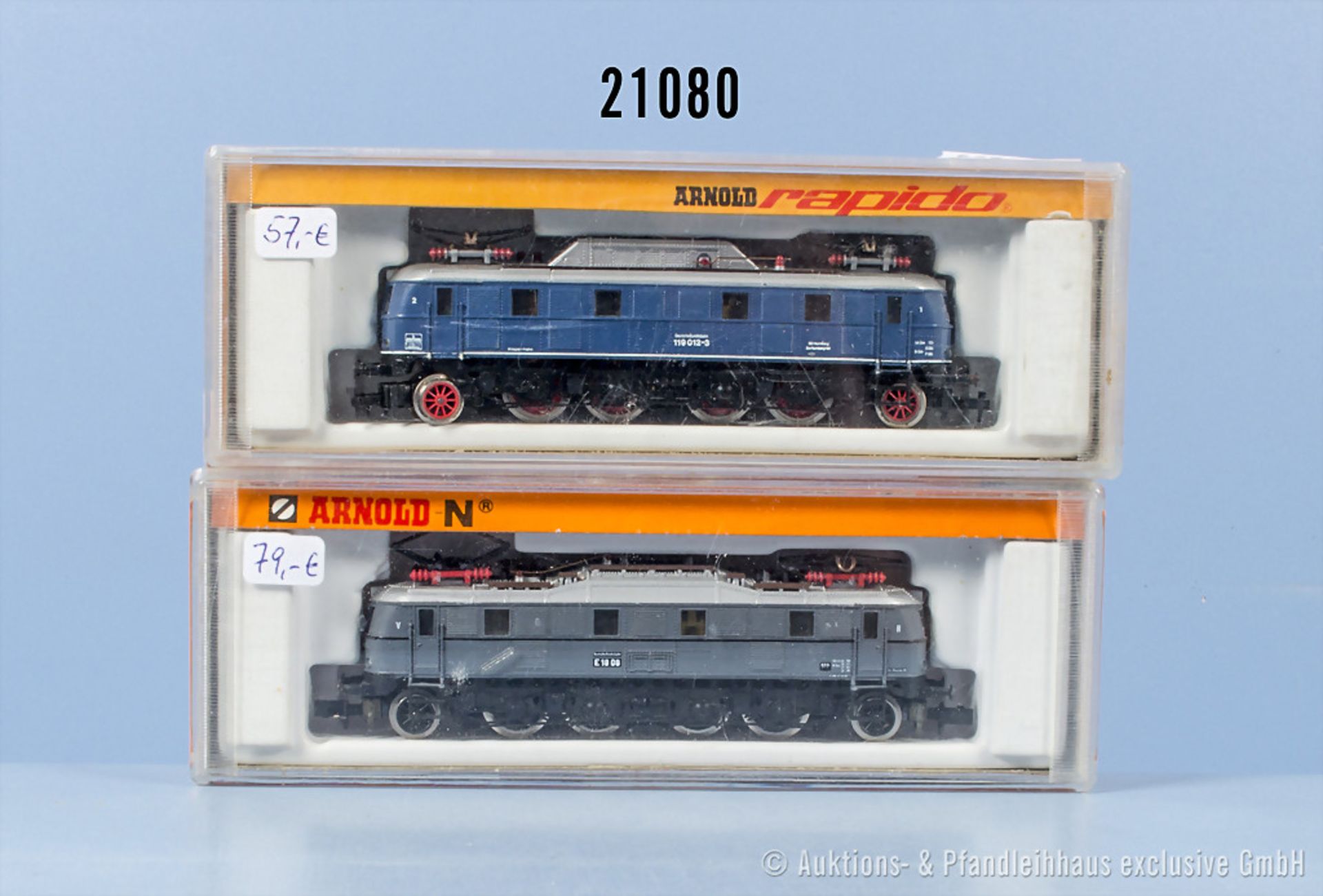 2 Arnold Spur N Lokomotiven, dabei 2451 E-Lok der DB, BN 119 012-3 und 2453 E-Lok der ...