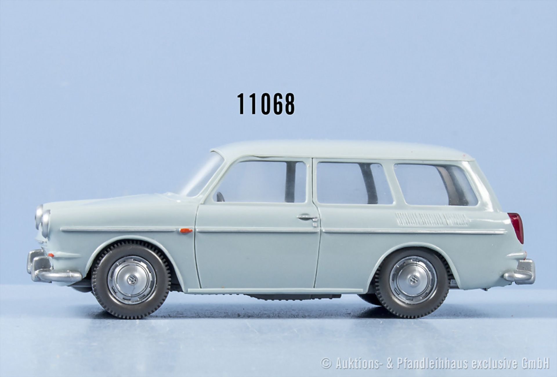 Wiking 1511/1E, VW 1500/1600 Variant, 1:40, minimale Farbanhaftung an Dach, leichte ...