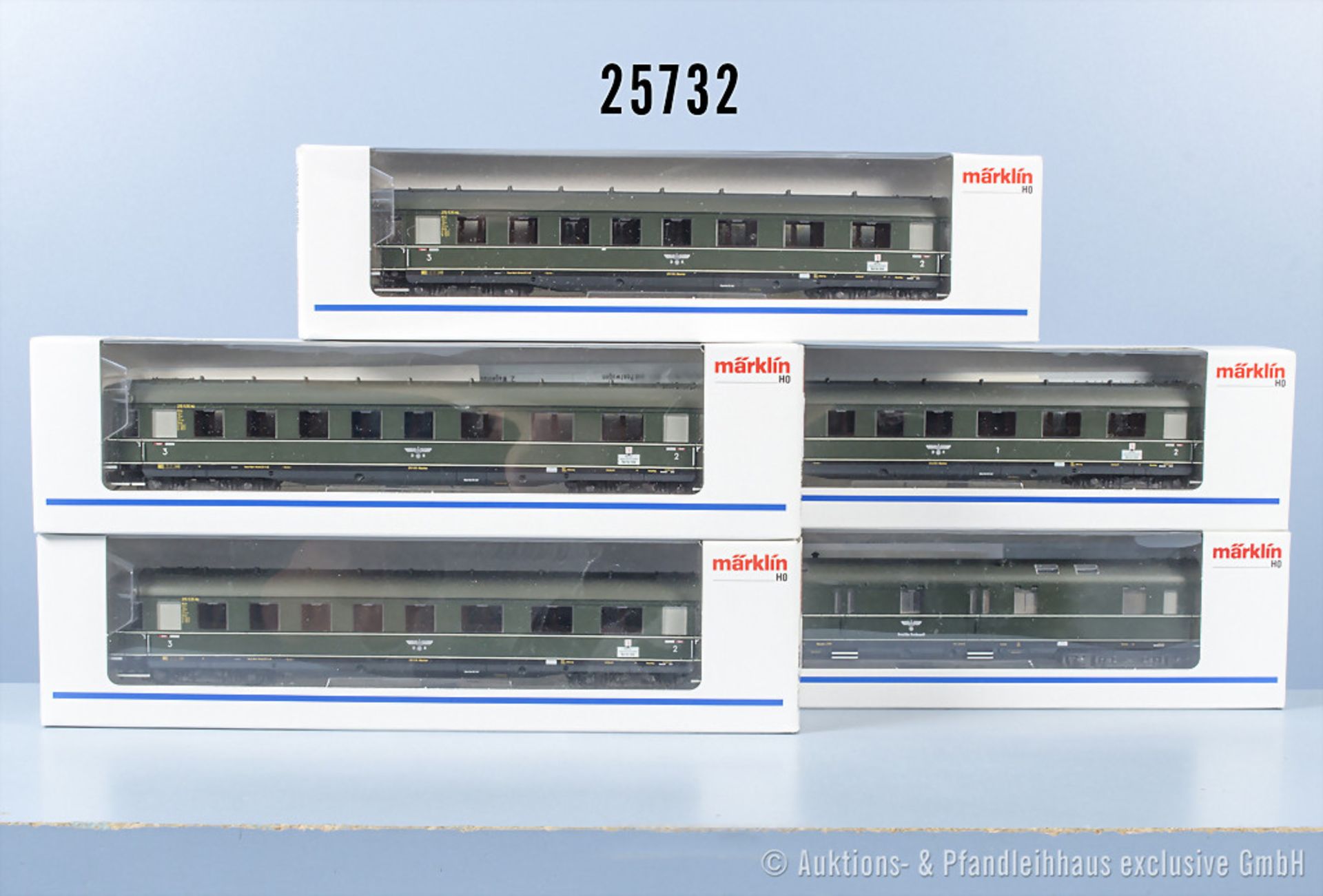 5 Märklin H0 D-Zug-Wagen, dabei 3 x 43211, 43231 und 43261, Z 0-1, in ...