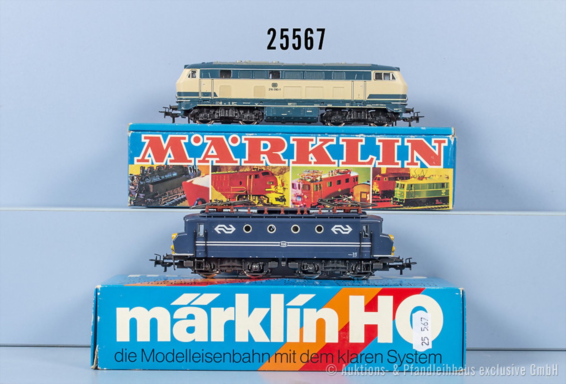 2 Märklin H0 Lokomotiven, dabei 3074 Diesellok der DB, BN 216 090-1 und 3327 E-Lok der ...