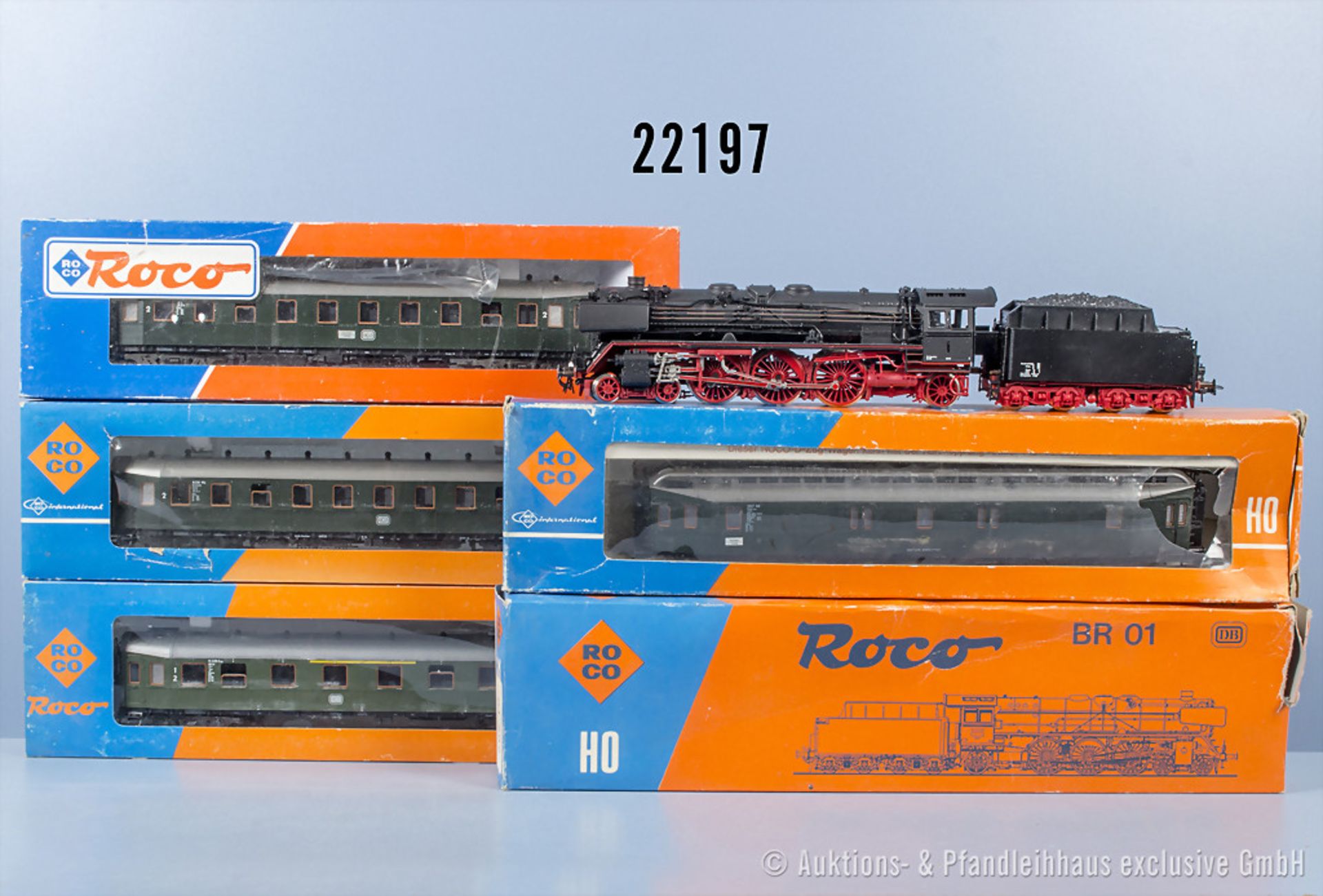 Roco H0 D-Zug, dabei 43242 Schlepptenderlok der DB, BR 01, 3 Personenwagen und 1 ...