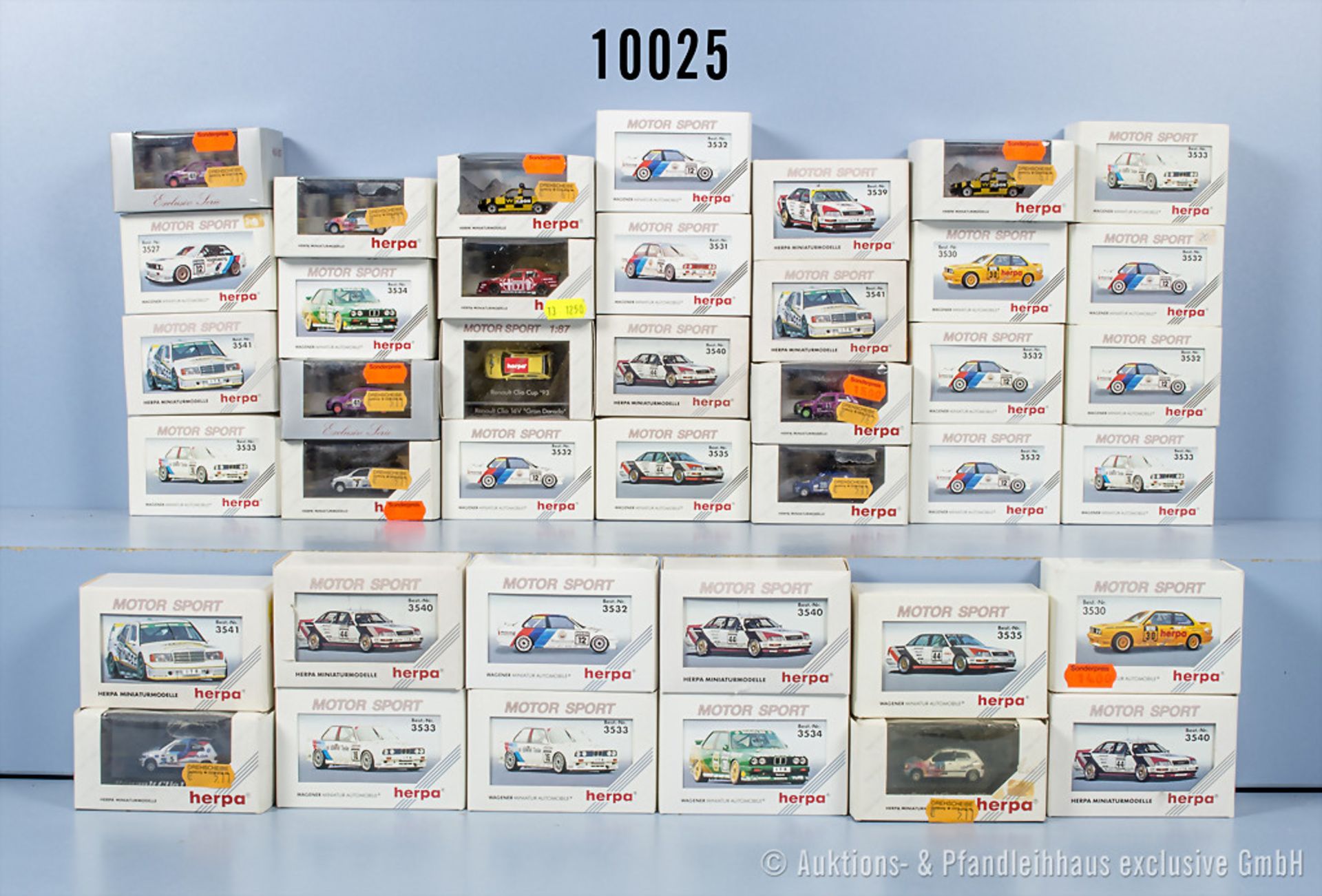 40 Herpa H0 Modellfahrzeuge, überwiegend Motor Sport, Z 0, ...