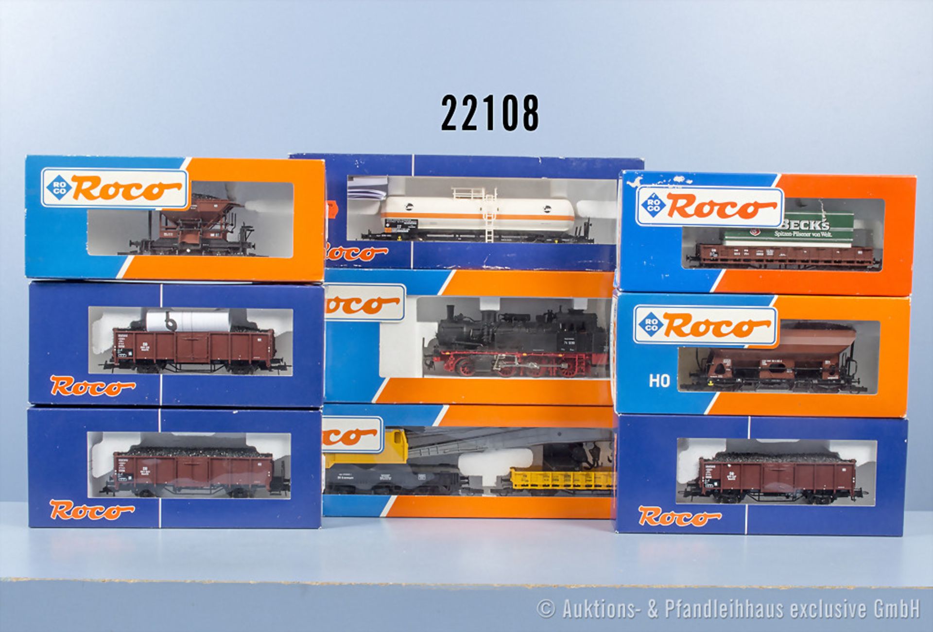 Roco H0 Güterzug, dabei 43275 Tenderlok der DR, BN 74 1230, 7 Güterwagen und 1 Kranwagen ...