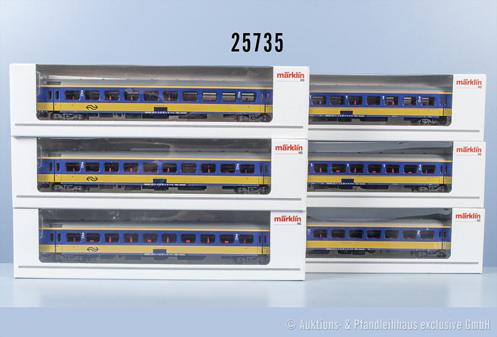6 Märklin H0 D-Zug-Wagen, dabei 2 x 42644 und 3 x 42645 und 42646, Z 0-1, in ...