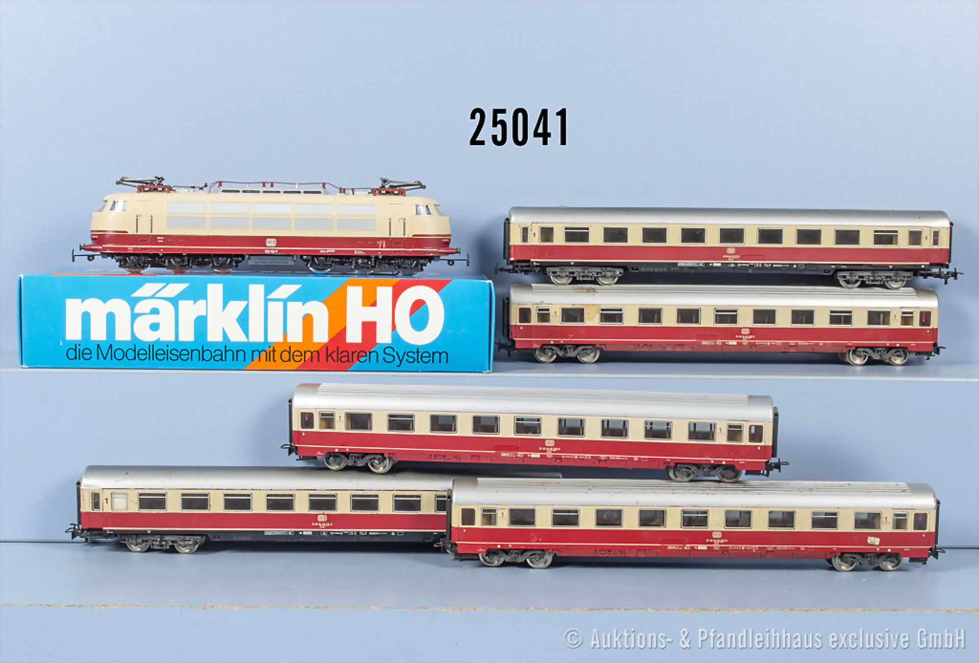 Märklin H0 D-Zug, dabei 3357 E-Lok der DB, BN 103 113-7 und 5 Personenwagen, Z 2-3, 1 x ...