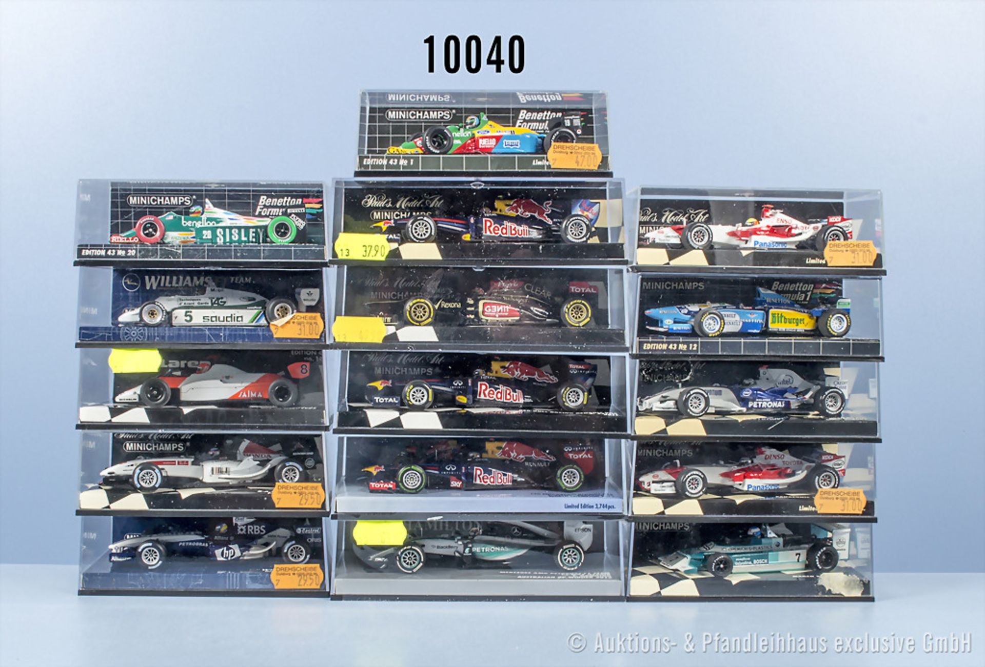 15 Minichamps Formel 1 Modellfahrzeuge, dabei Mercedes AMG Petronas F1 Team L. Hamilton, ...