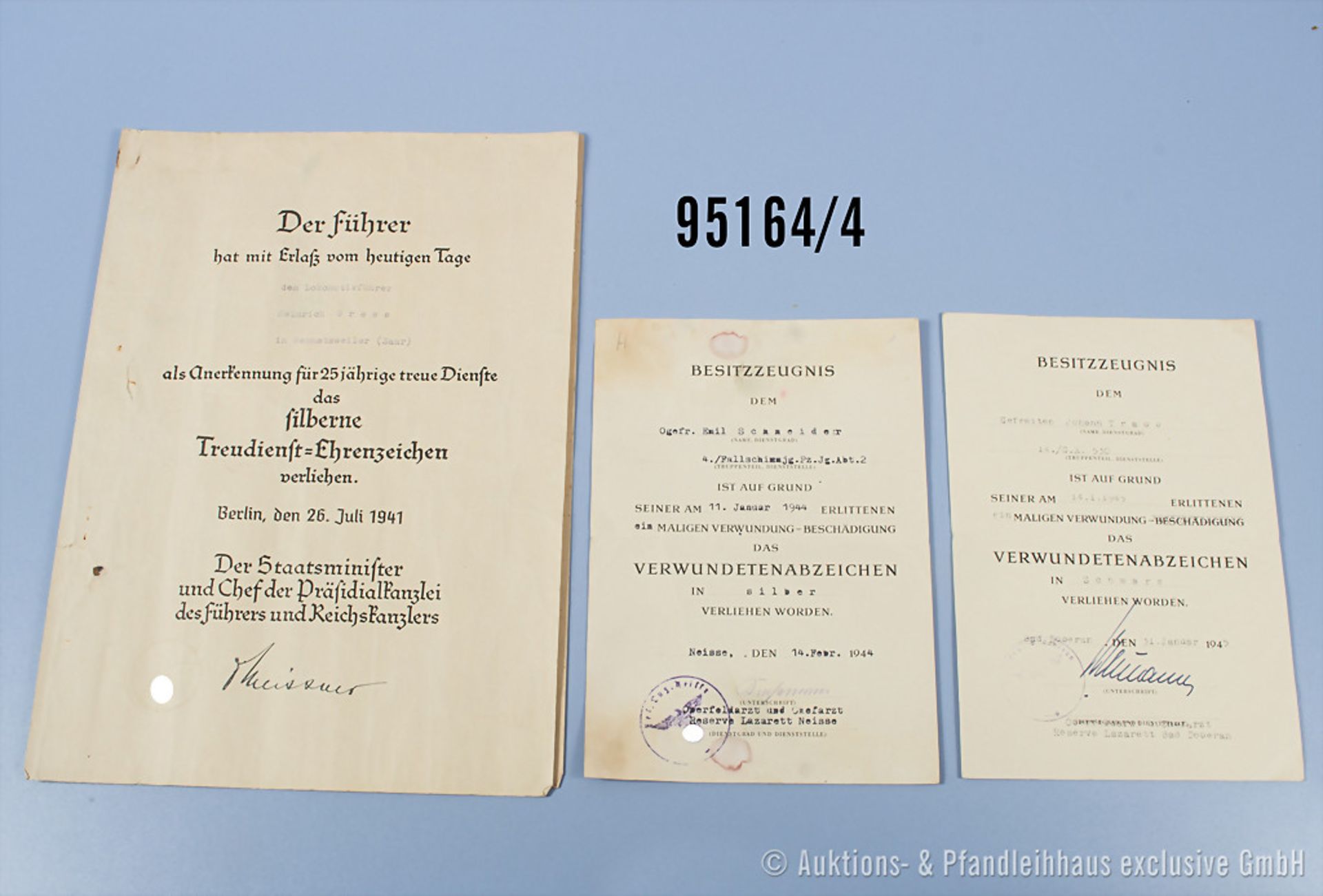 umfangreiches Dokumentenkonv., gerahmte Dienstzeit-Urkunde von 1936, Urkundenheft zum ... - Bild 4 aus 5