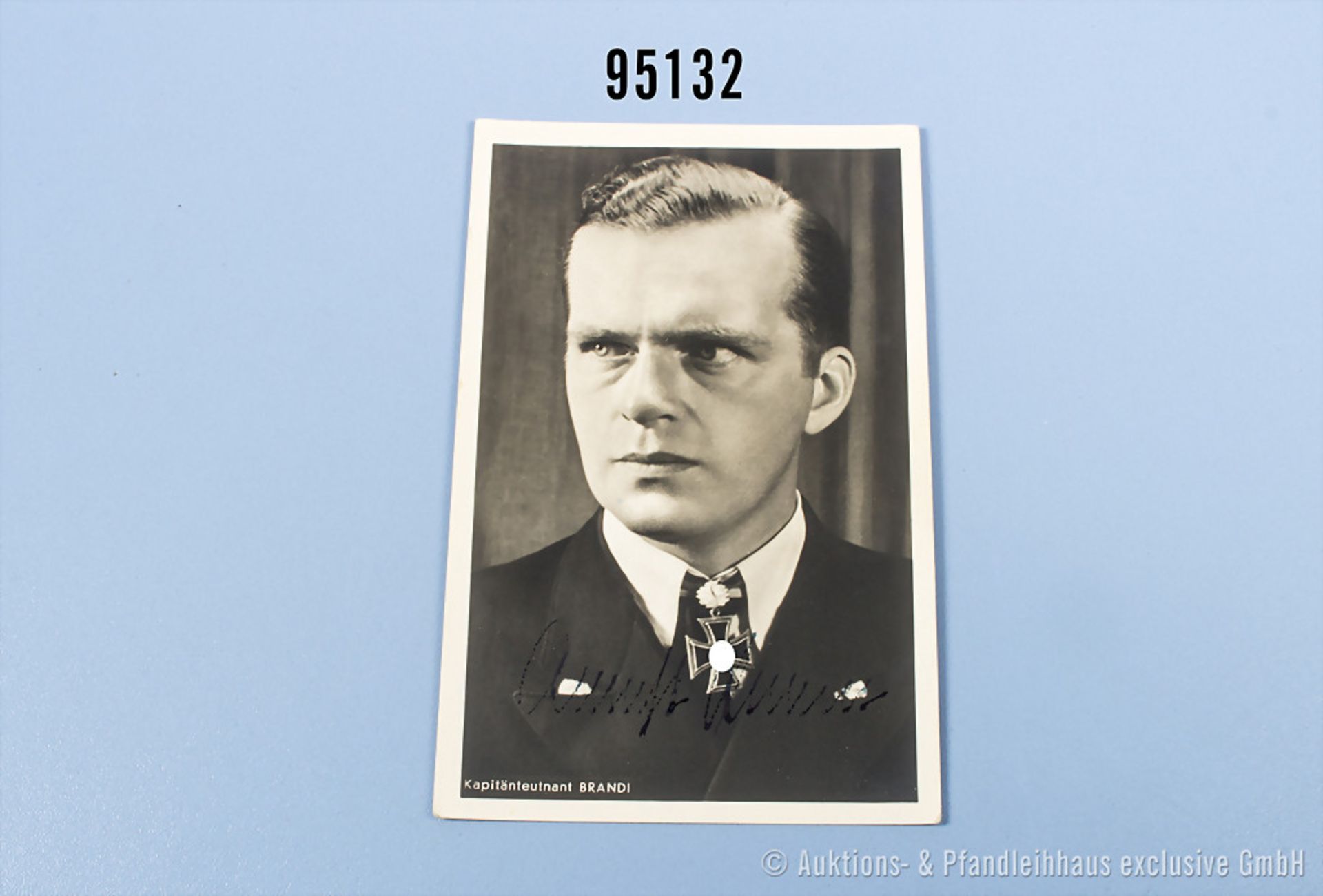 Ritterkreuzträgerpostkarte von Photo-Hoffmann, OU Kapitänleutnant Albrecht Brandi, guter ...